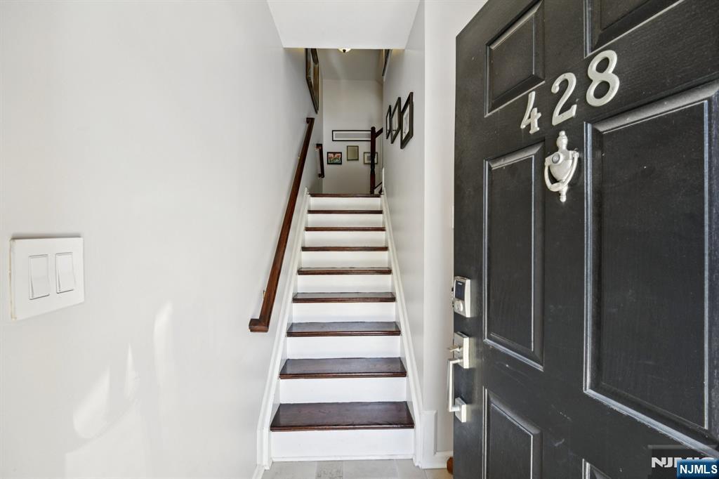 428 Newburgh Court 428
