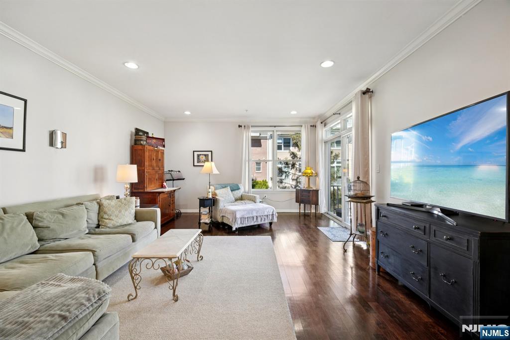 428 Newburgh Court 428