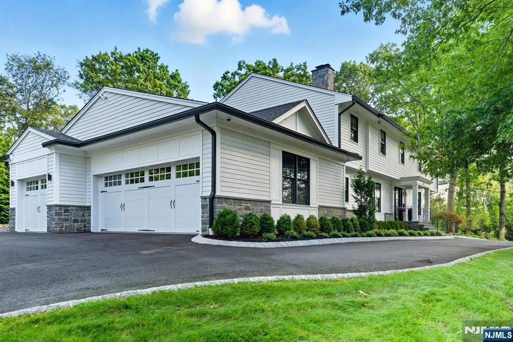 Photo of 55 Ridge Road, Tenafly, NJ 07670 (MLS # 25036652)