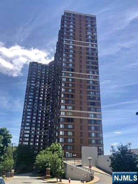 Photo of 100 Old Palisade Rd #1001, Fort Lee, NJ 07024 (MLS # 26019497)