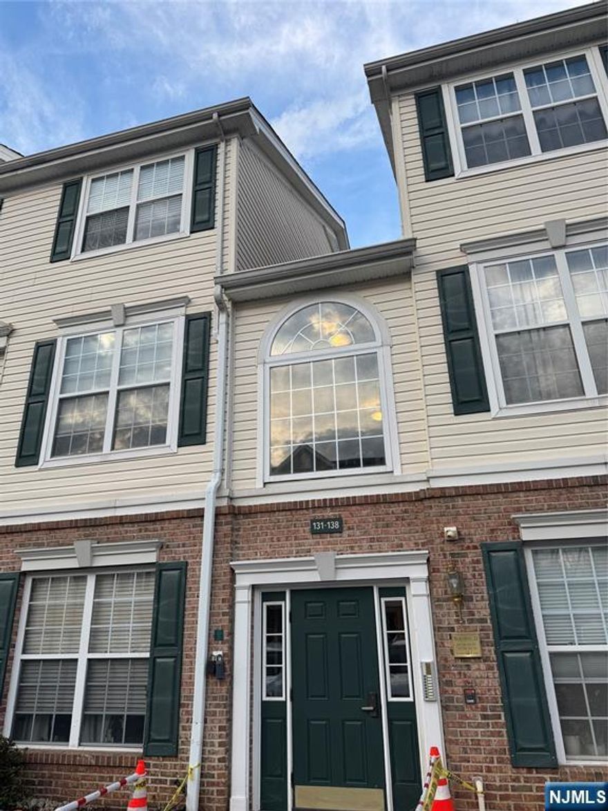 Welcome home! This inviting 2-story townhouse boasts an expansive living room, a formal dining room, and an enclosed sunporch bathed in natural light and offering a breathtaking panoramic view of the outdoors. The spacious kitchen is equipped with ample cabinet space, while a laundry room and a half-bathroom are conveniently located off the kitchen. Upstairs, the large master bedroom features a sitting room/office and walk-in closets. The second bedroom offers more open space with an additional bathroom in hallway, and throughout the house, there's ample storage and closet space. One of the standout features of this home is its beautiful view. The HOA fee covers snow removal, trash collection, and lawn maintenance, ensuring a hassle-free living experience. The community amenities: pool, a basketball court, a gym with a sauna, a clubhouse, and more. Near major highways RT22 and 78, this townhouse offers easy access to major cities and amenities. Selling "AS IS". Not FHA approved.