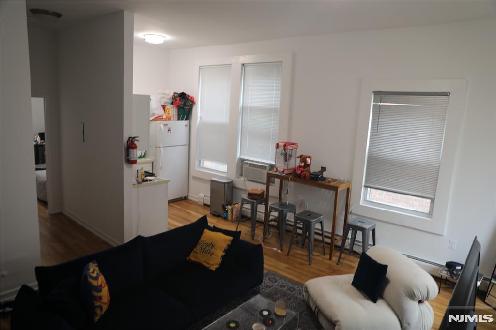 41 Glenridge Avenue 2L