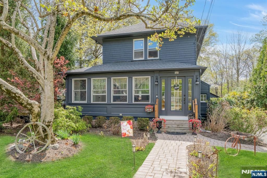 Photo of 173 Myrtle Avenue, Allendale, NJ 07401 (MLS # 26012972)