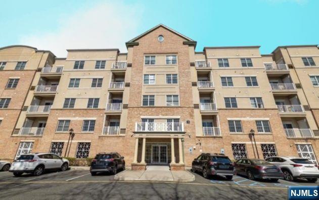 2205 Windsor Park Court 205