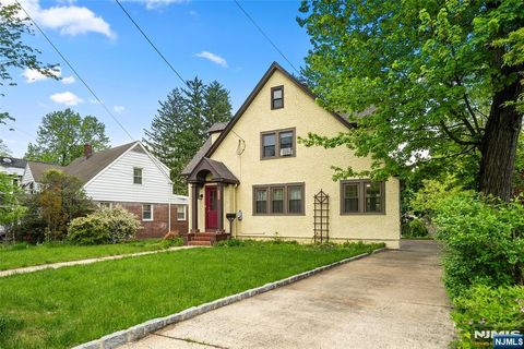 Photo of 1231 Alicia Avenue, Teaneck, NJ 07666 (MLS # 26013010)