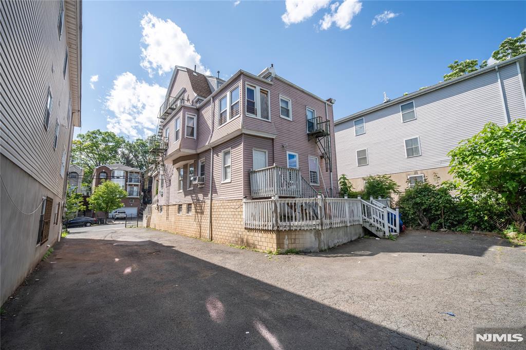 84 Farley Avenue