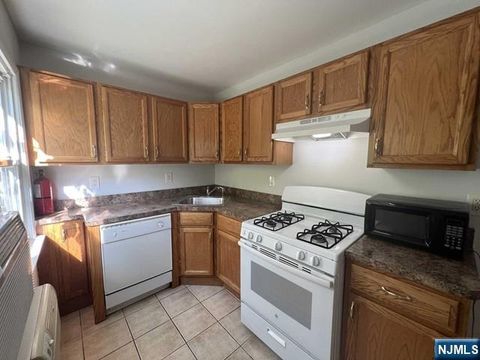 44 Gates Avenue 2 Montclair NJ 07042