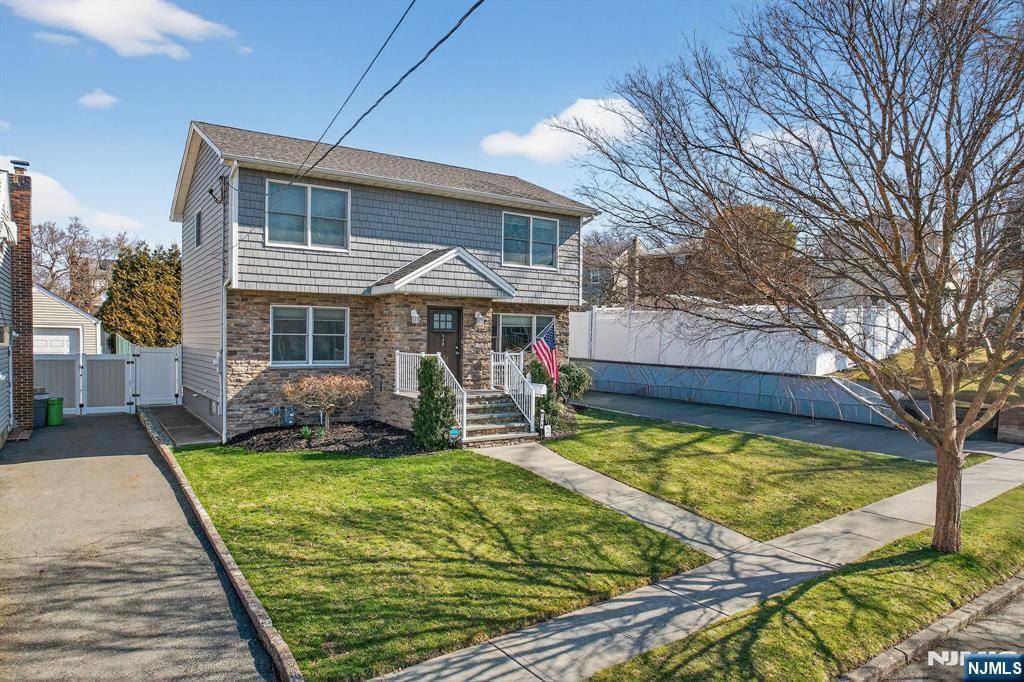Photo of 739 5th Avenue, Lyndhurst, NJ 07071 (MLS # 26008051)
