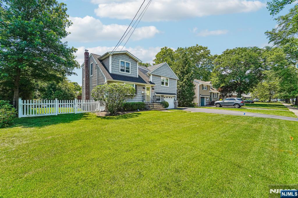 252 Canterbury Place