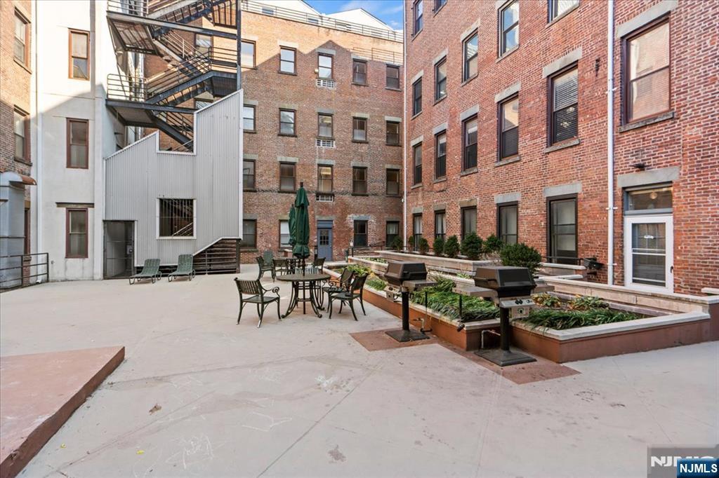 187 Wayne Street 311C