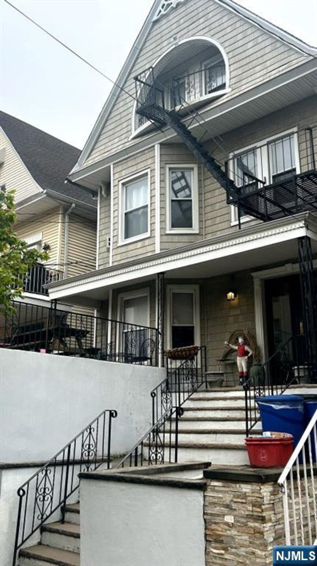 Photo of 17 48th Street, Weehawken, NJ 07086 (MLS # 25022626)