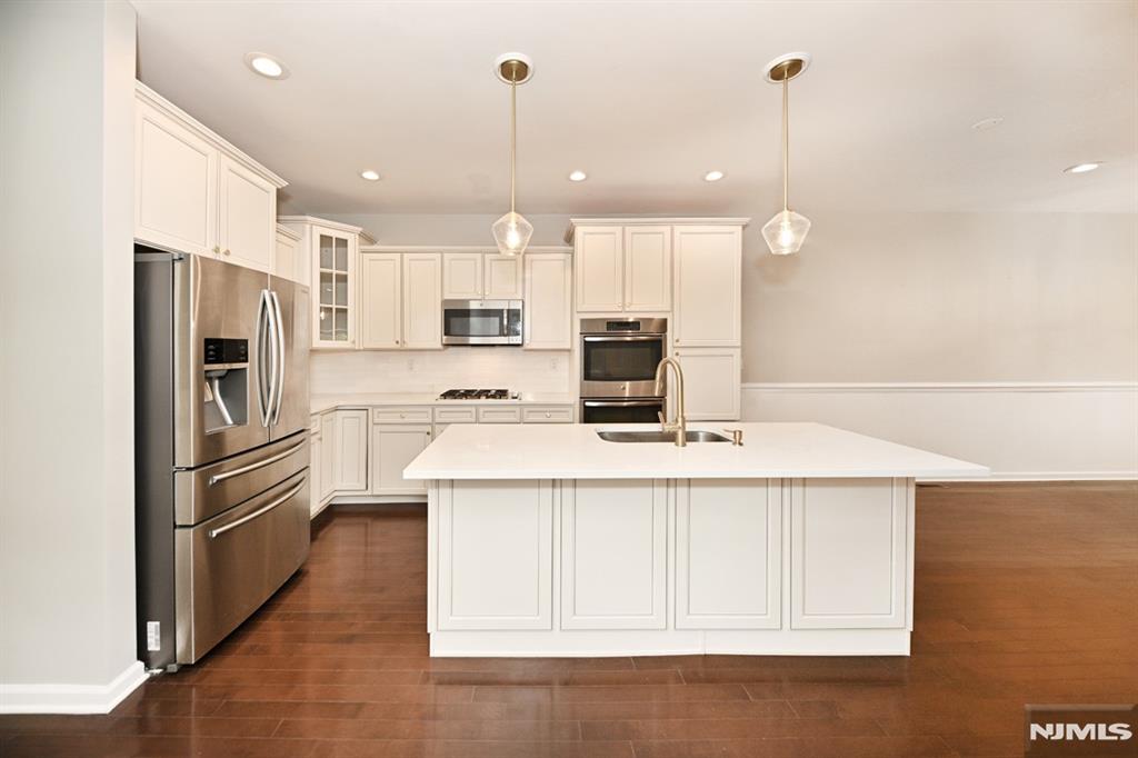 6 Masterson Court