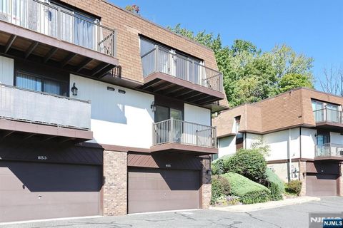 Photo of 855 Kinderkamack Road, River Edge, NJ 07661 (MLS # 25028910)