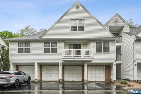 5-2 Vernon Court Waldwick NJ 07463