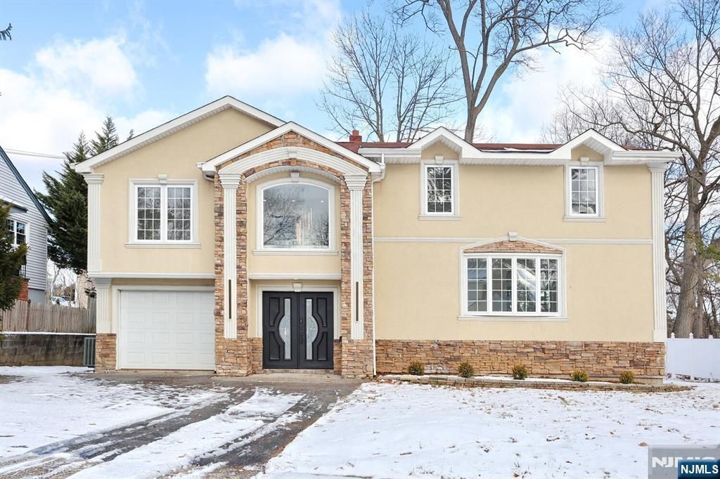 Photo of 139 Waldwick Avenue, Waldwick, NJ 07463 (MLS # 25044005)