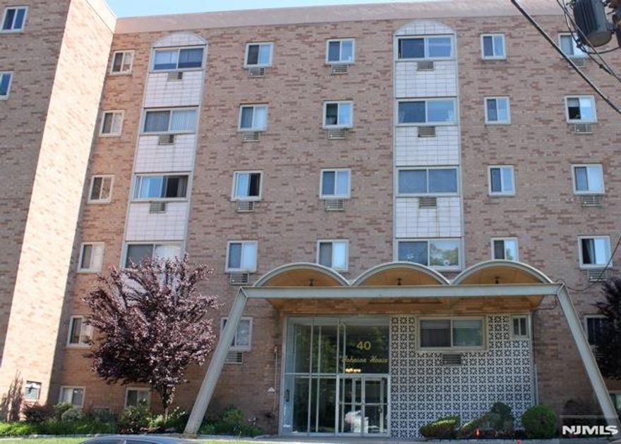 Completely renovated 1 bedroom apartment in well maintained, mid-rise, elevator building is located in the Fairmount section of Hackensack. Hardwood floors throughout and full kitchen with including dishwasher. Rent includes heat, hot/cold water, cooking gas, and in wall air-conditioners. On-site laundry facilities and resident superintendent. Parking spot available for $50, garage for $95; overnight street parking allowed with township registration. Conveniently located 2 blocks from Route 4 East and near bus stop and New Bridge Landing (River Edge) train station. Cat friendly, no dogs.