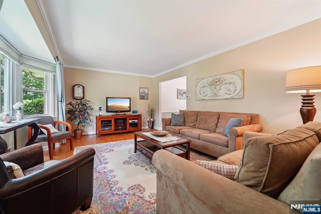 20 Nokomis Avenue