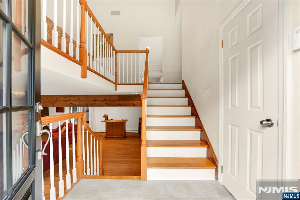 10 Edward Circle
