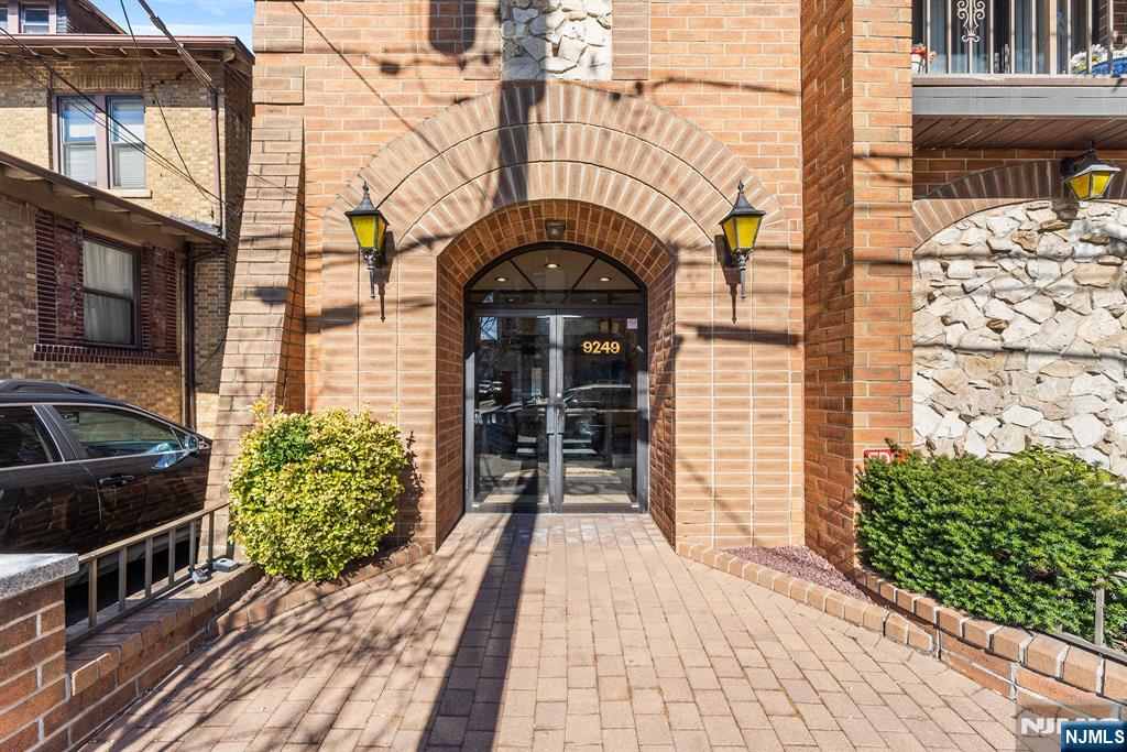 9249 Kennedy Boulevard 105