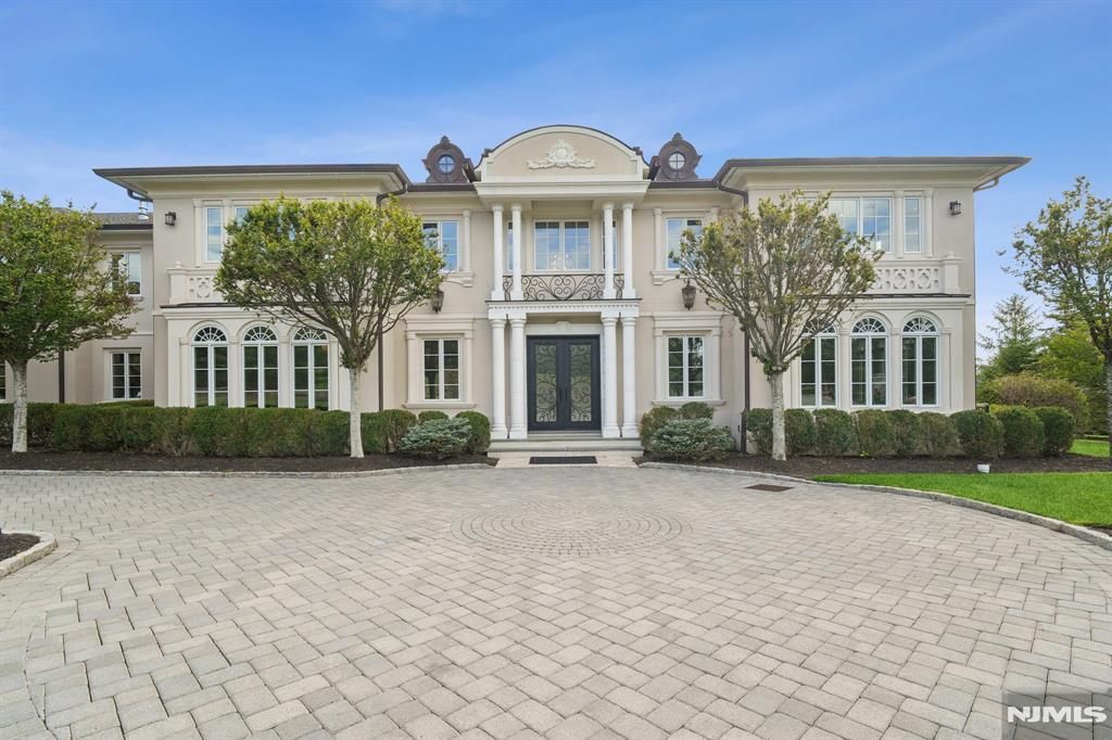 Photo of 144 Truman Drive, Cresskill, NJ 07626 (MLS # 26008930)