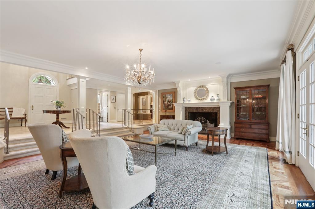 11 Woodfield Lane