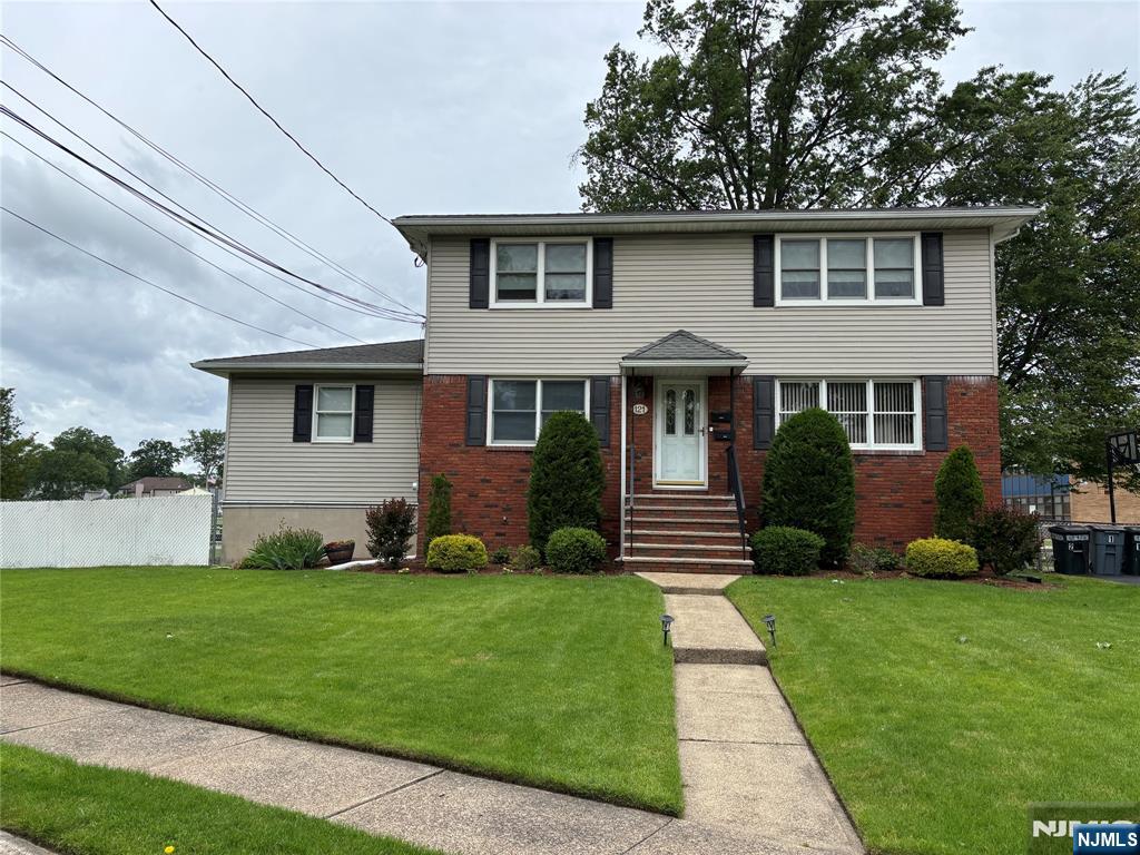 Rental Property at 121 Rochelle Pkwy, Saddle Brook, New Jersey - Bedrooms: 2 
Bathrooms: 1 
Rooms: 5  - $2,200 MO.