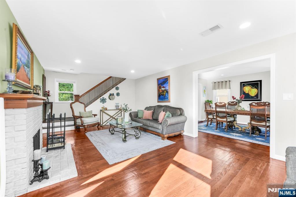 256 Van Buren Avenue