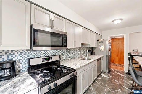 Photo of 208 Anderson Street #N6B, Hackensack, NJ 07601 (MLS # 26026077)
