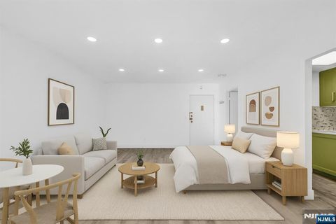 Photo of 1111 River Road #G28, Edgewater, NJ 07020 (MLS # 25038598) Photo of 1111 River Road #G28, Edgewater, NJ 07020 (MLS # 25038598)