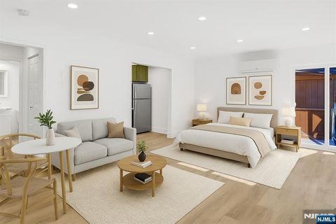 Photo of 1111 River Road #G28, Edgewater, NJ 07020 (MLS # 25038598) Photo of 1111 River Road #G28, Edgewater, NJ 07020 (MLS # 25038598)