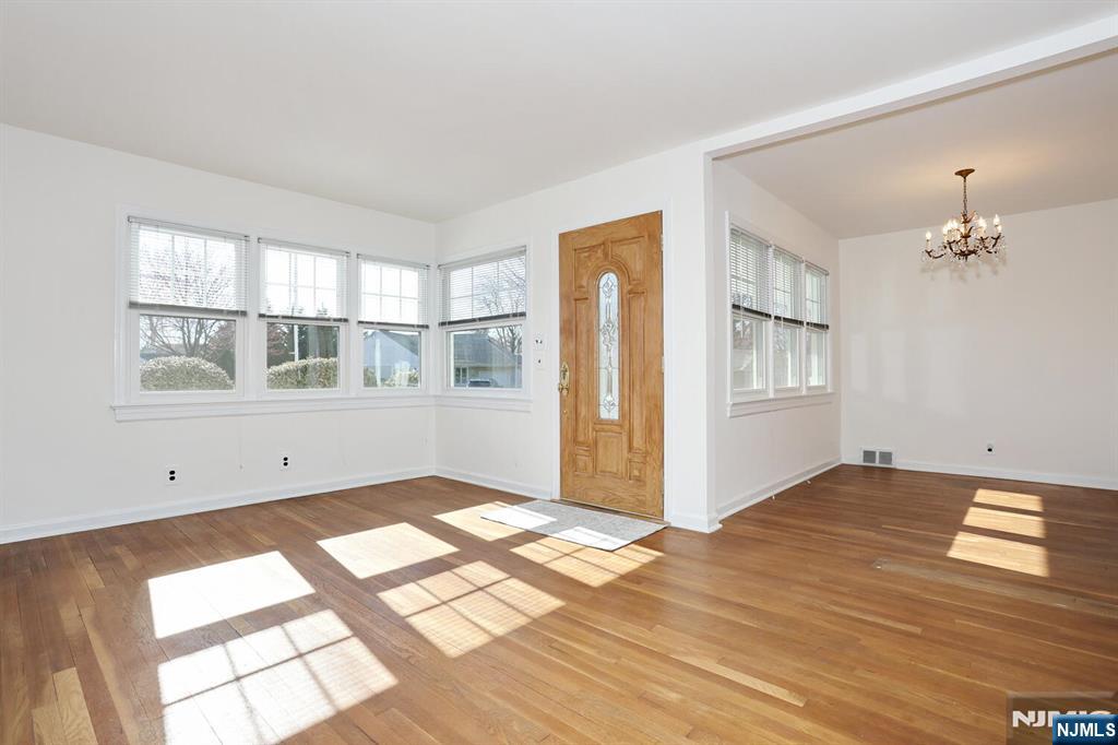 15-03 Everett Terrace