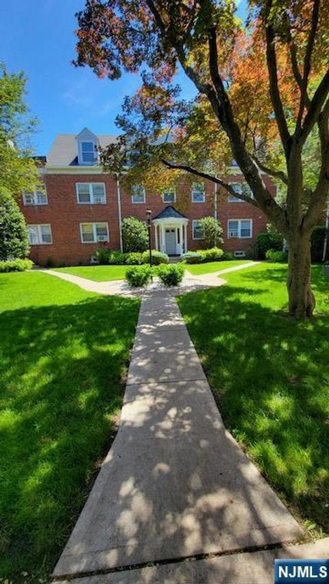 735 Elm Avenue Unit 5A, Teaneck, NJ 07666 - MLS#: 25005131