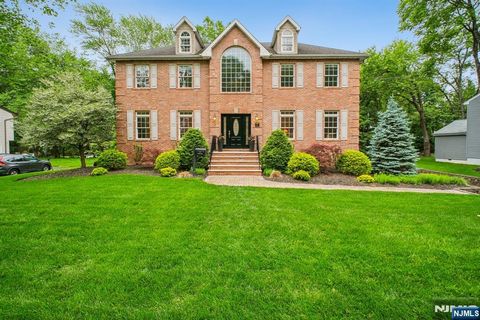 71 Louville Avenue Park Ridge NJ 07656