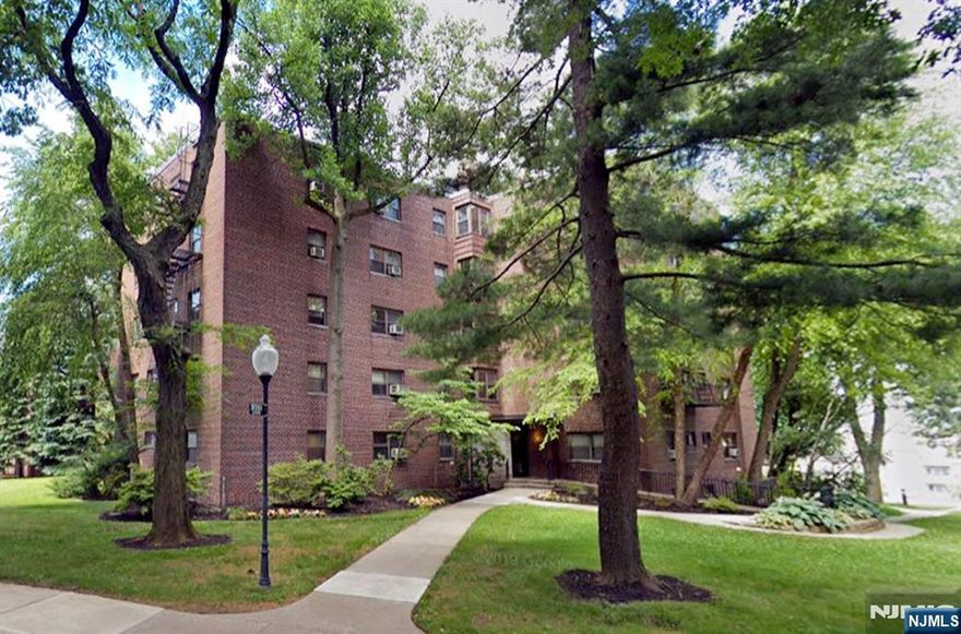 Charming one-bedroom co-op located in the desirable Linwood Park complex, featuring hardwood floors throughout and a convenient location within walking distance to NYC bus transportation, shopping, parks, and schools, with easy access to major highways for effortless commuting. Rent includes heat and hot water. *******All applicants must obtain co-op board approval and submit the most recent two years of tax returns, three recent pay stubs, and authorization for a full credit report; a $300 non-refundable processing fee applies and a minimum income requirement of 3:1 is required. A $500 refundable move-in fee is due, and parking is available for $300 per year or via street parking with a municipal permit.***Any questions for Co-op Board Approval, contact to MGMT at 201-944-2038.***