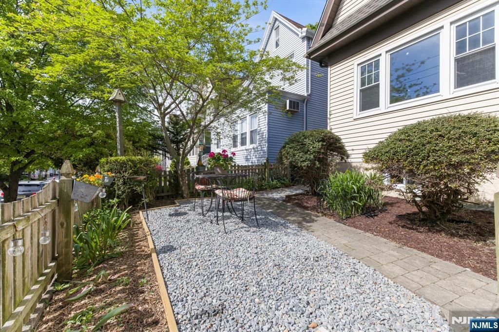 Photo of 370 Undercliff Avenue, Edgewater, NJ 07020 (MLS # 26015895)