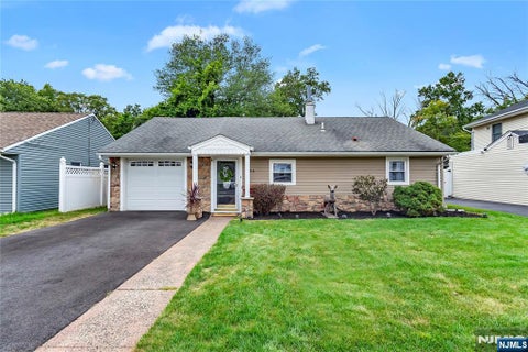 Photo of 234 Howard Avenue, Rochelle Park, NJ 07662 (MLS # 26031428)