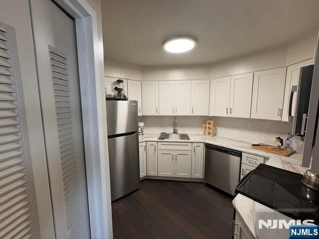 216 Harmon Cove Tower