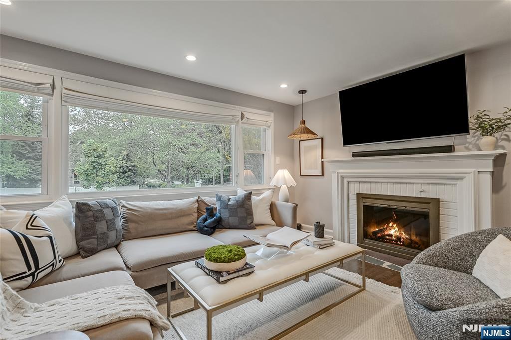 43 Macopin Avenue