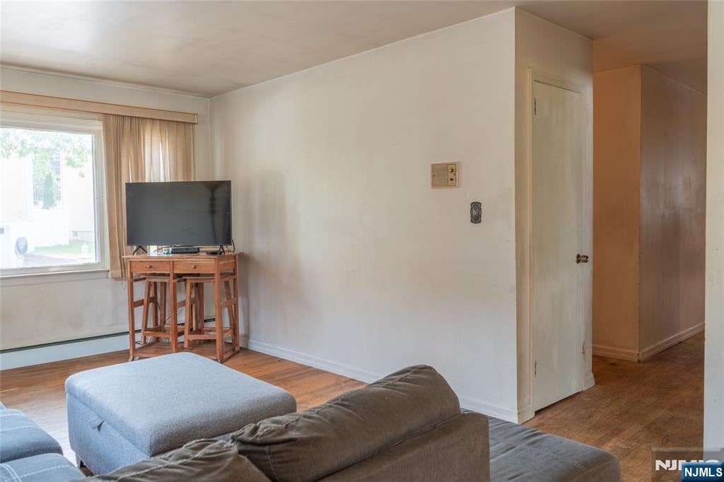 10 Moore Place