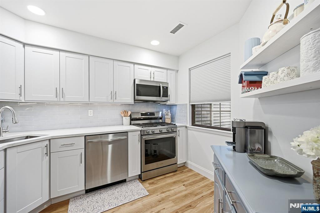 10 New Bedford Road D