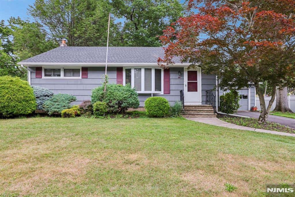 Photo of 44 Rumana Road, Wayne, NJ 07470 (MLS # 26026012)