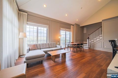 1302 The Plaza 1302 Tenafly NJ 07670