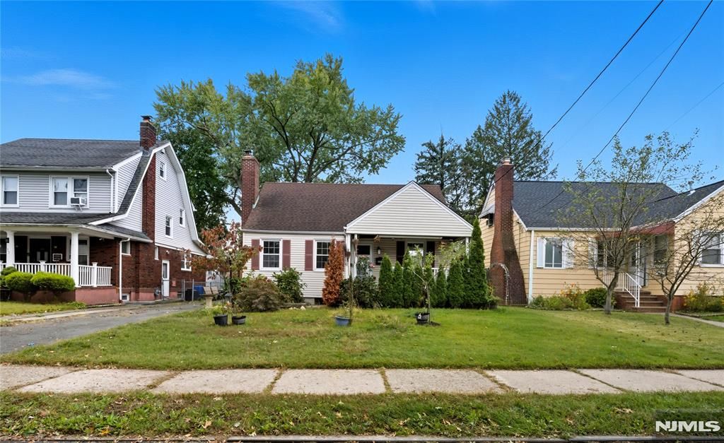 Photo of 153 Arlington Avenue, Paterson, NJ 07502 (MLS # 25042166)