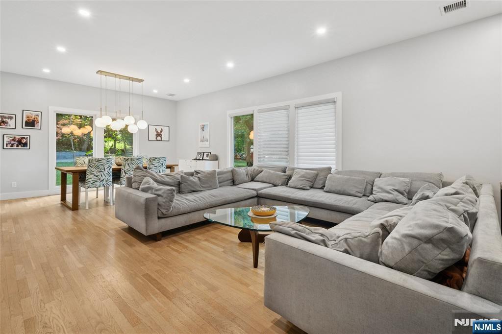 2 Brae Court