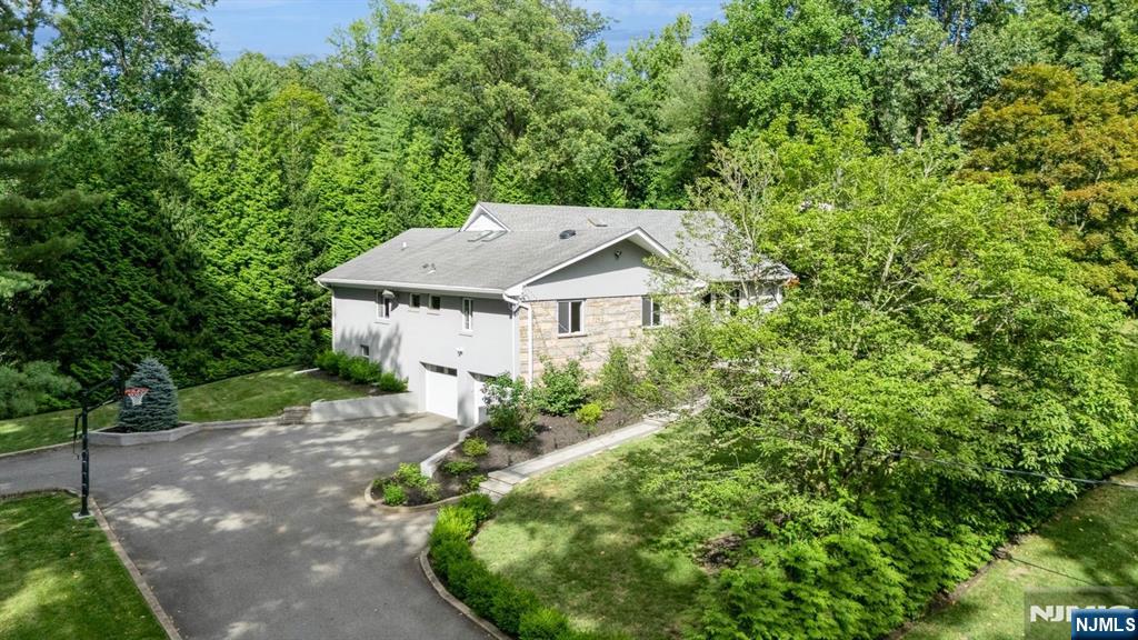 2 Brae Court