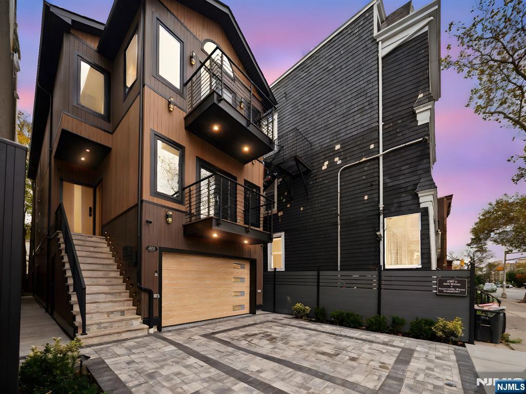 482 Kennedy Boulevard