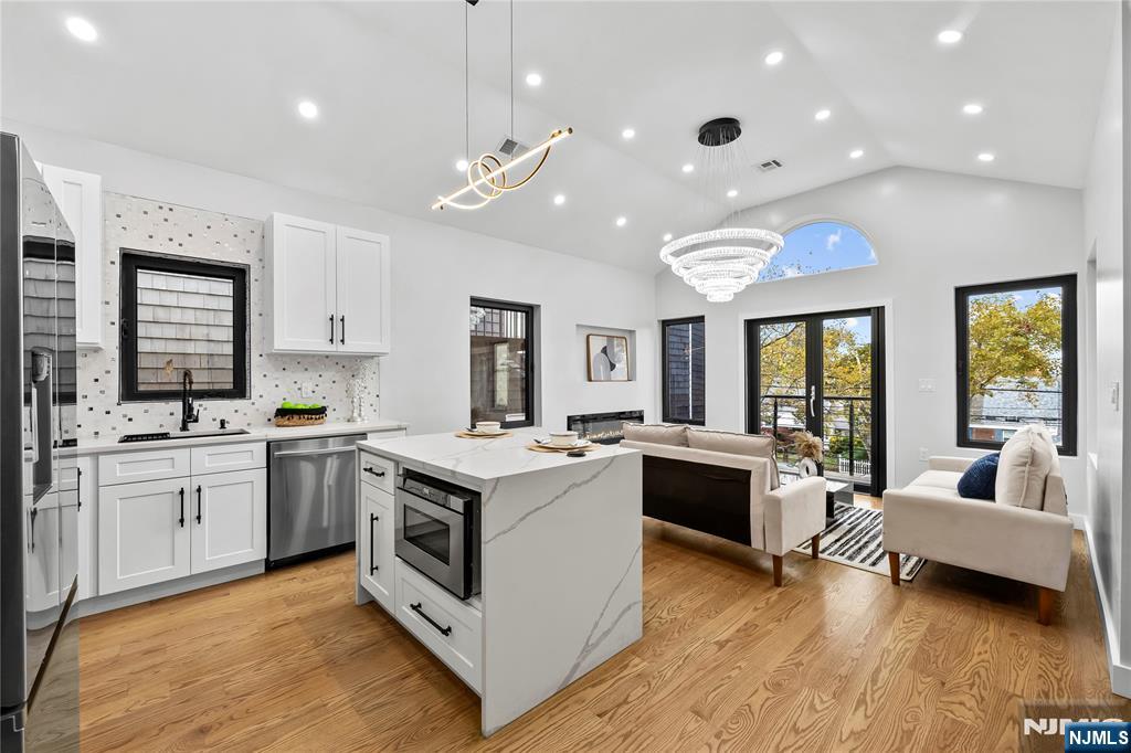 482 Kennedy Boulevard