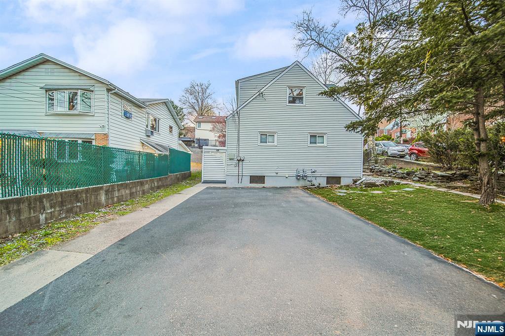 Homes for Sale in Northern NJ | ThisIsRiverEdge.com 2 Elizabeth Street