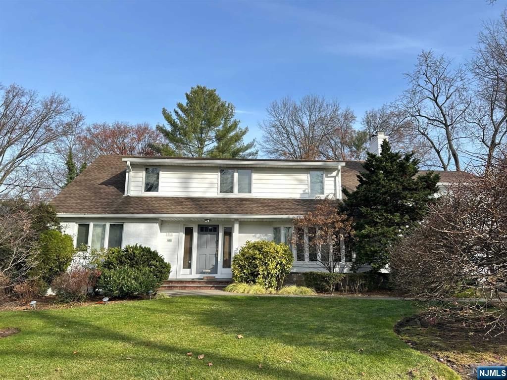 Photo of 711 Camperdown Road, Teaneck, NJ 07666 (MLS # 24038114)