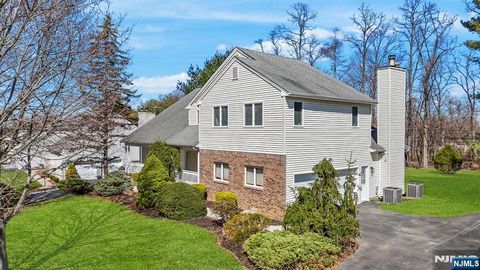 34 Knob Hill Road Marlboro NJ 07751